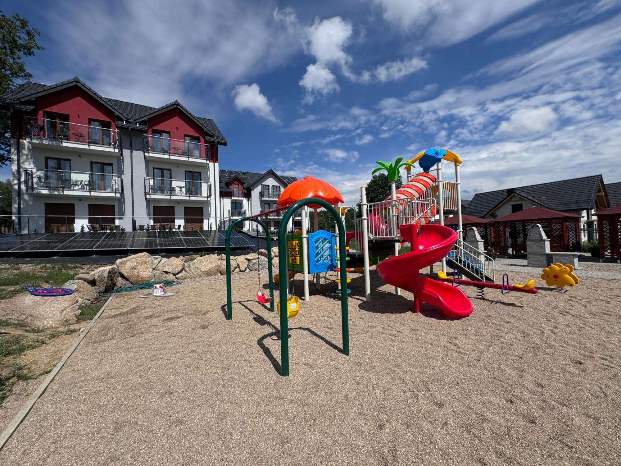 Kolorowe Cieplice - Apartamenty Z Widokiem Na Karkonosze Jelenia Góra Exterior foto